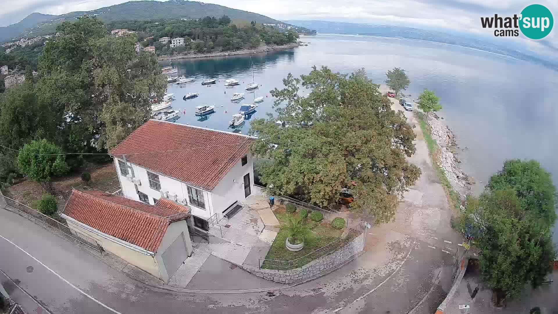 Ika Harbor Webcam – LIVE View of the Harbor and Opatija Lights
