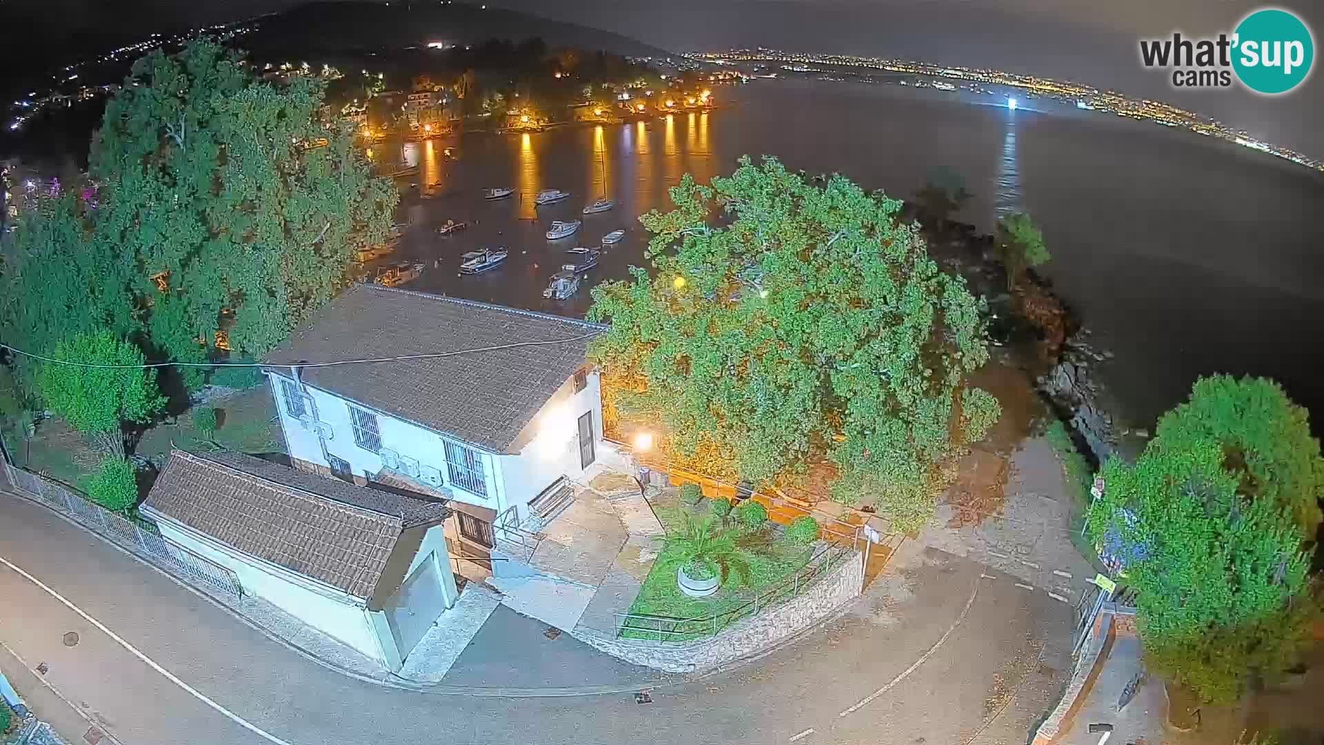 Ika Harbor Webcam – LIVE View of the Harbor and Opatija Lights