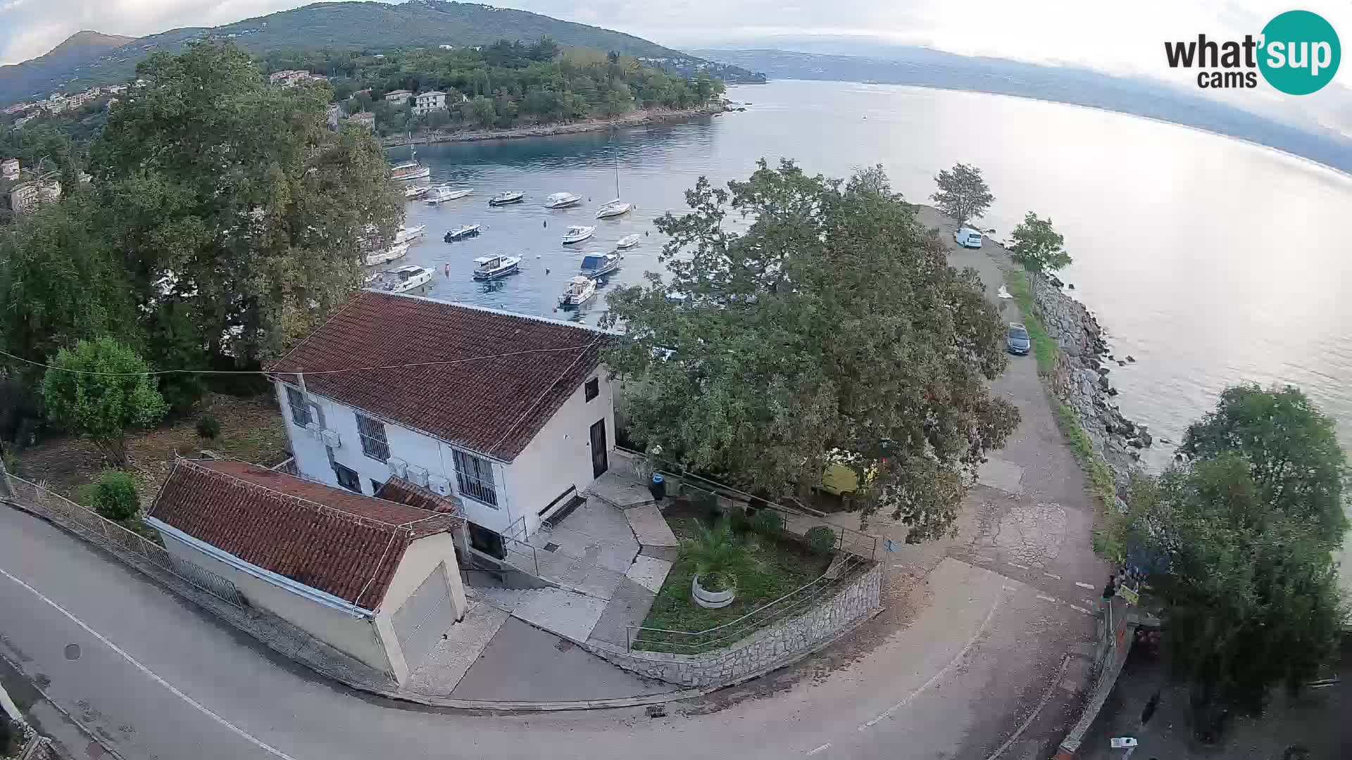 Ika Harbor Webcam – LIVE View of the Harbor and Opatija Lights