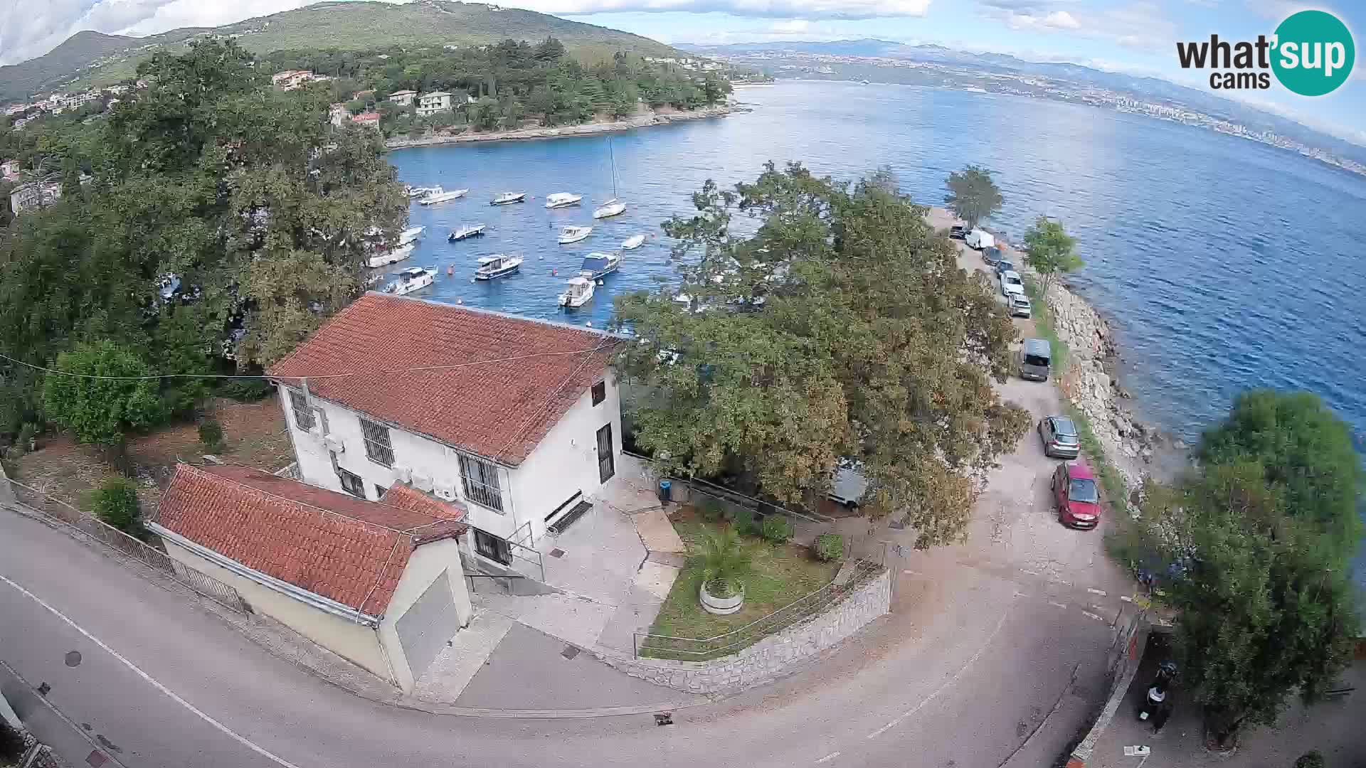 Ika Harbor Webcam – LIVE View of the Harbor and Opatija Lights