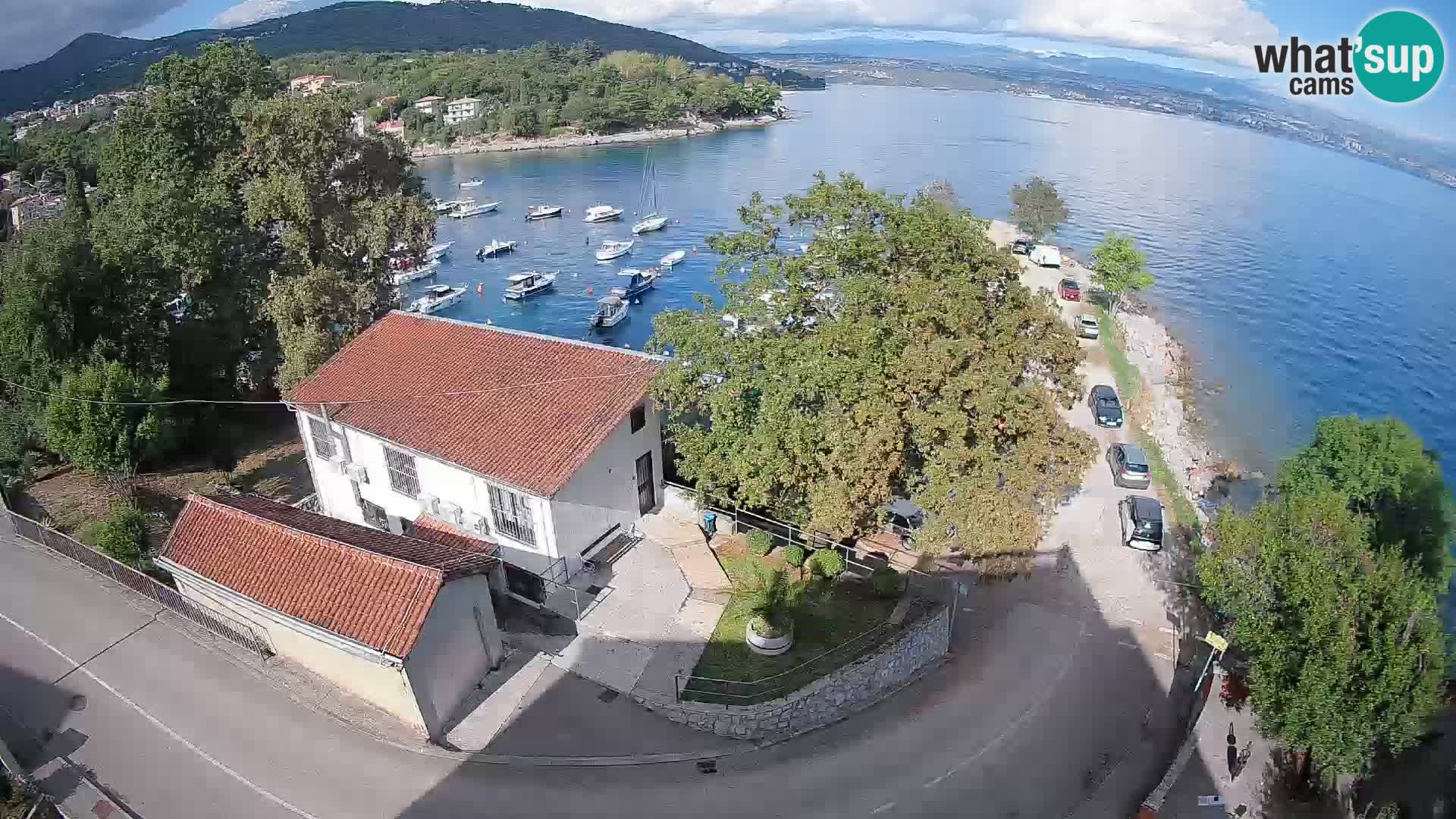 Ika Harbor Webcam – LIVE View of the Harbor and Opatija Lights