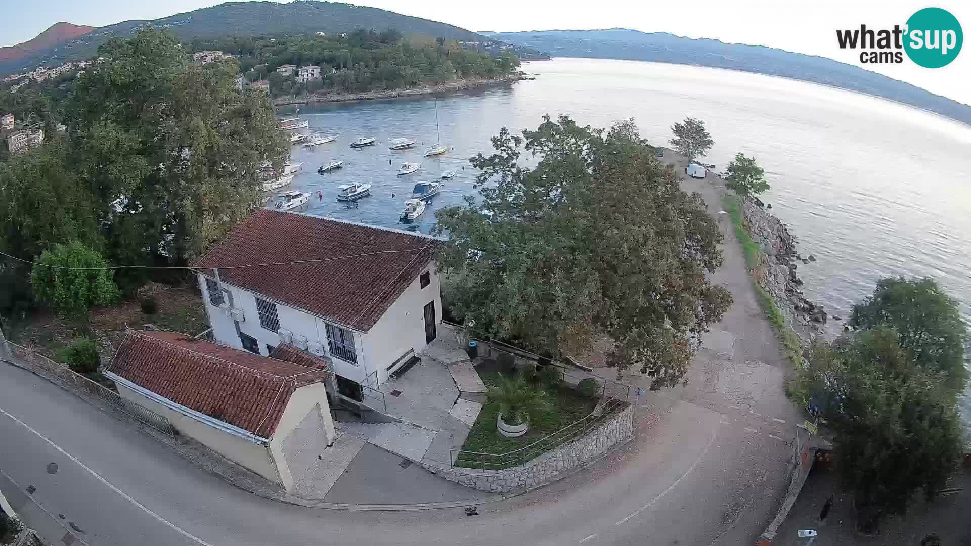 Ika Harbor Webcam – LIVE View of the Harbor and Opatija Lights