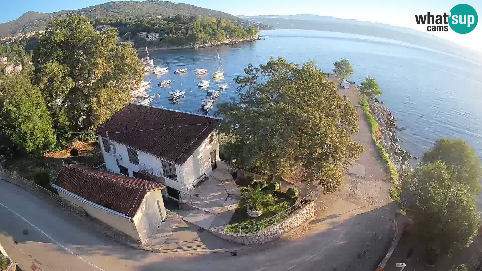 Ika Harbor Webcam – LIVE View of the Harbor and Opatija Lights