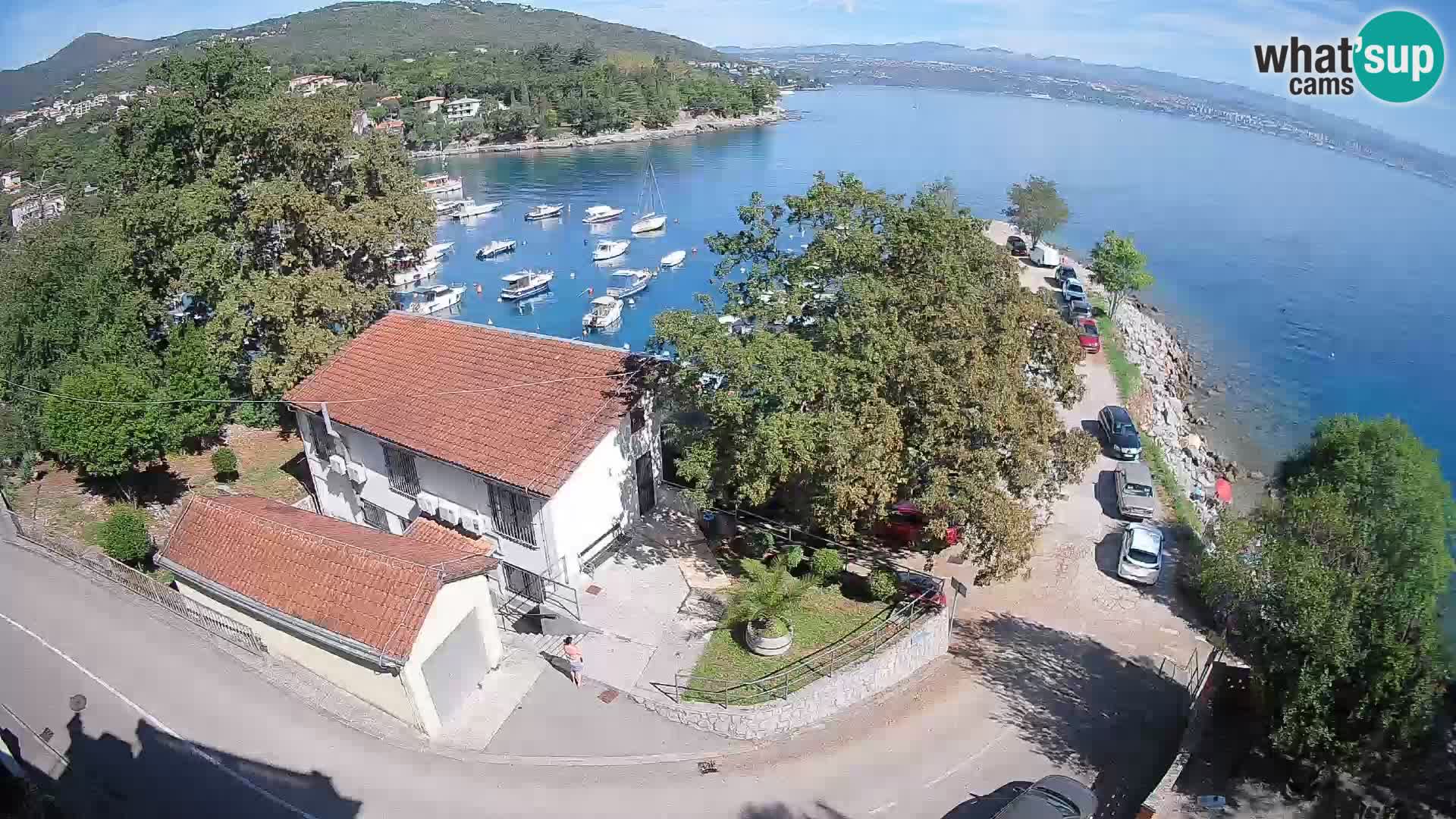 Ika Harbor Webcam – LIVE View of the Harbor and Opatija Lights