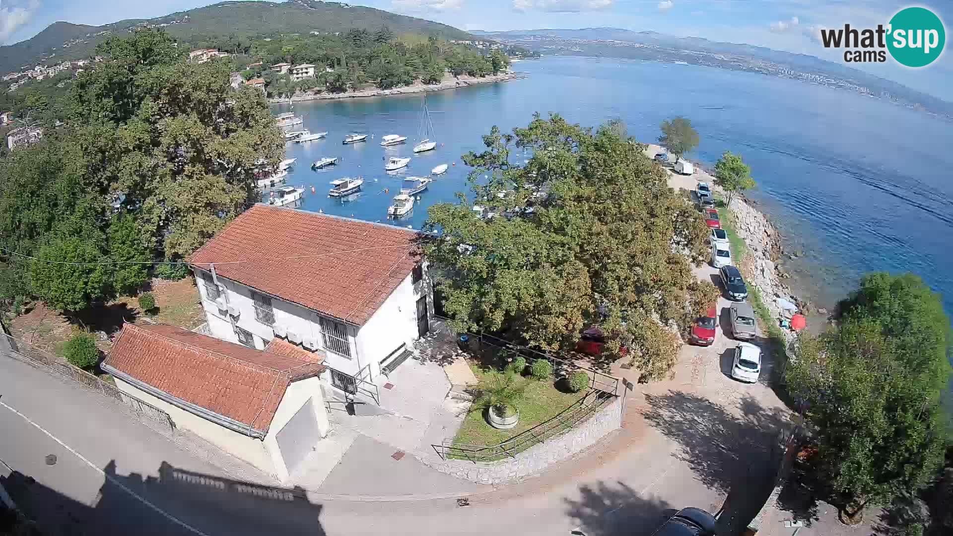 Ika Harbor Webcam – LIVE View of the Harbor and Opatija Lights