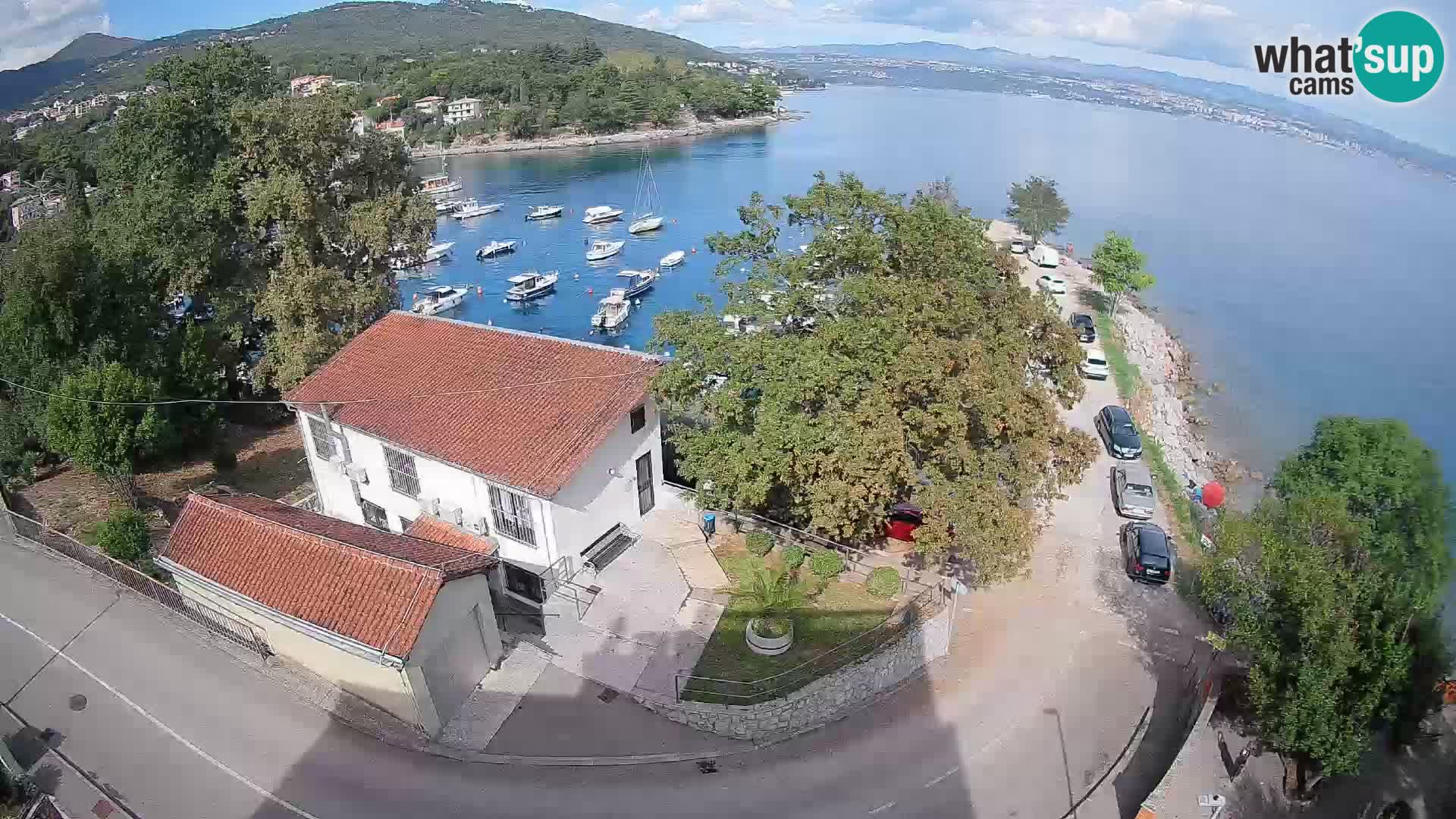 Ika Harbor Webcam – LIVE View of the Harbor and Opatija Lights