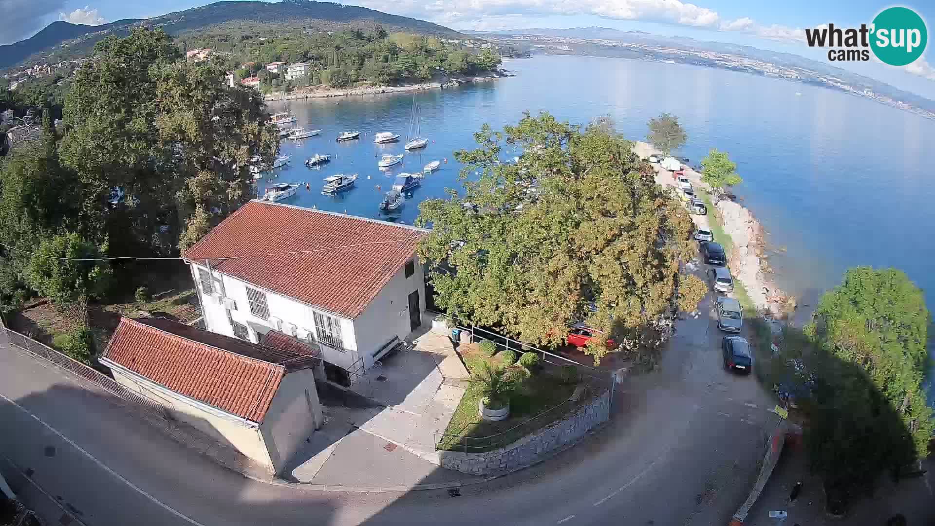 Ika Harbor Webcam – LIVE View of the Harbor and Opatija Lights