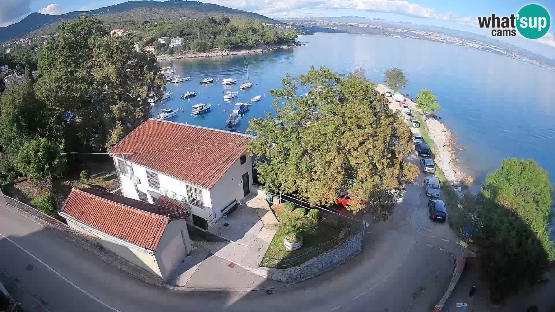 Ika Harbor Webcam – LIVE View of the Harbor and Opatija Lights