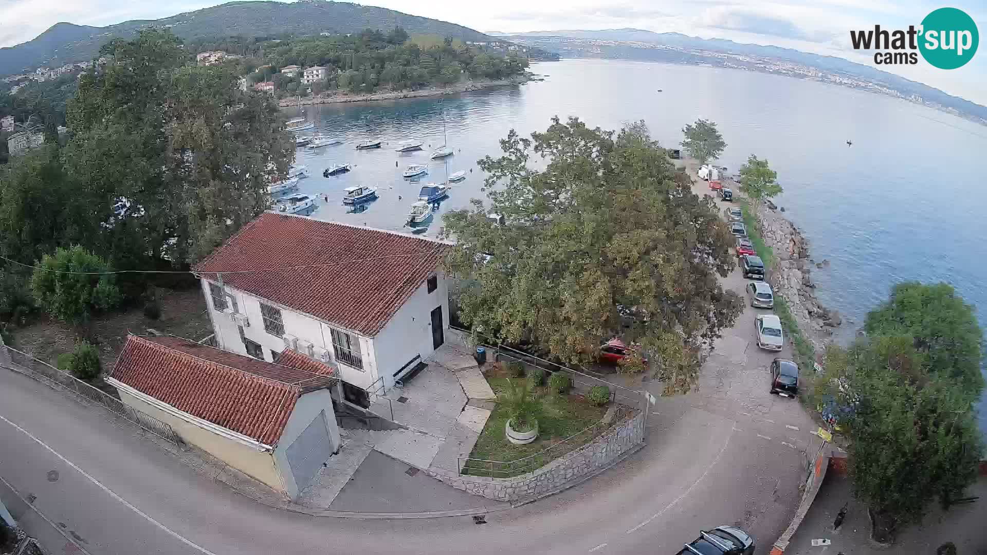 Ika Harbor Webcam – LIVE View of the Harbor and Opatija Lights