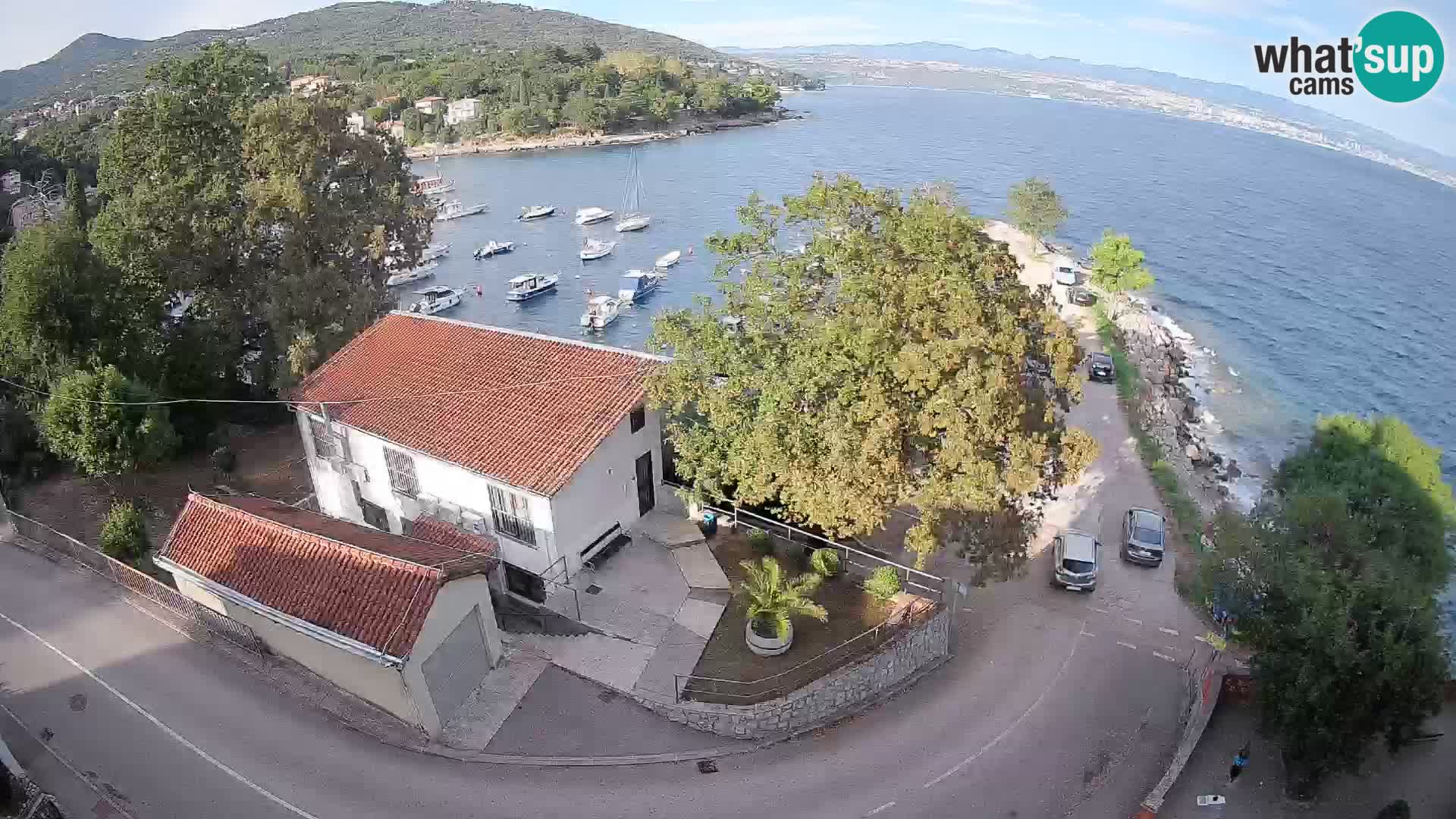 Ika Harbor Webcam – LIVE View of the Harbor and Opatija Lights