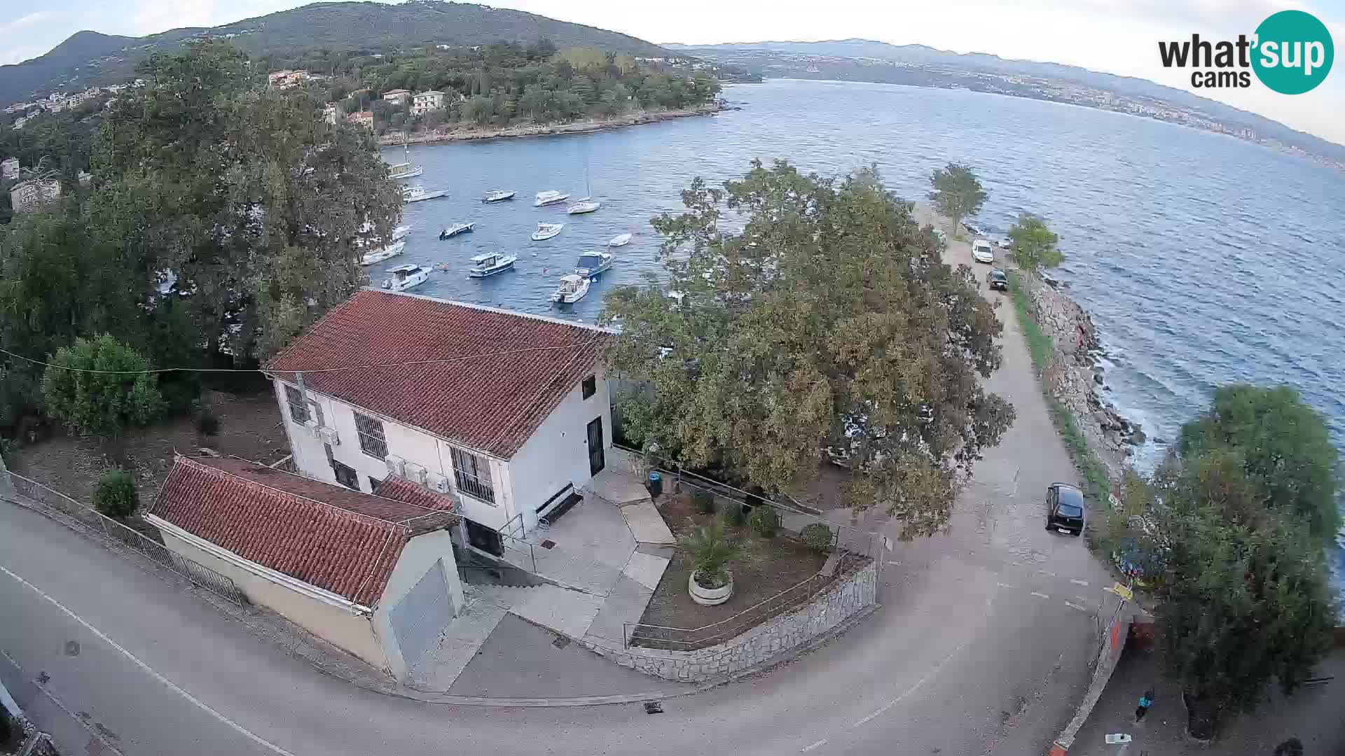 Ika Harbor Webcam – LIVE View of the Harbor and Opatija Lights