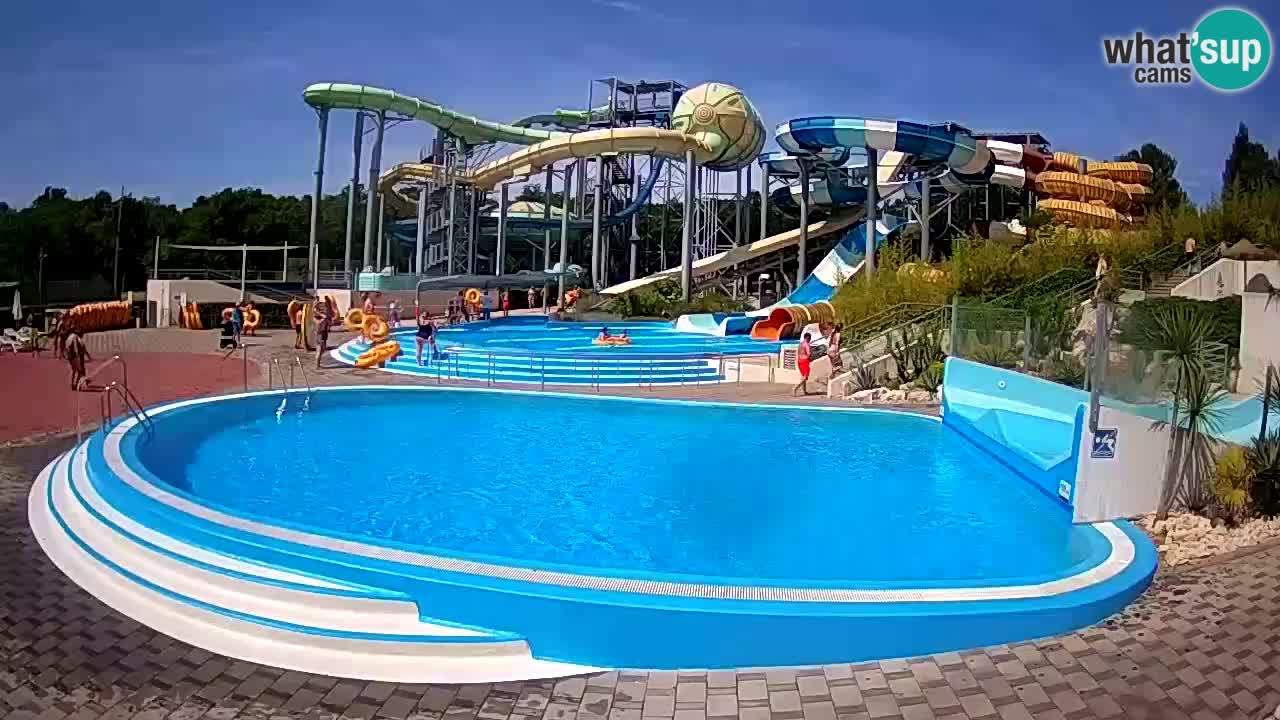 Istralandia live cam – Six water slide square