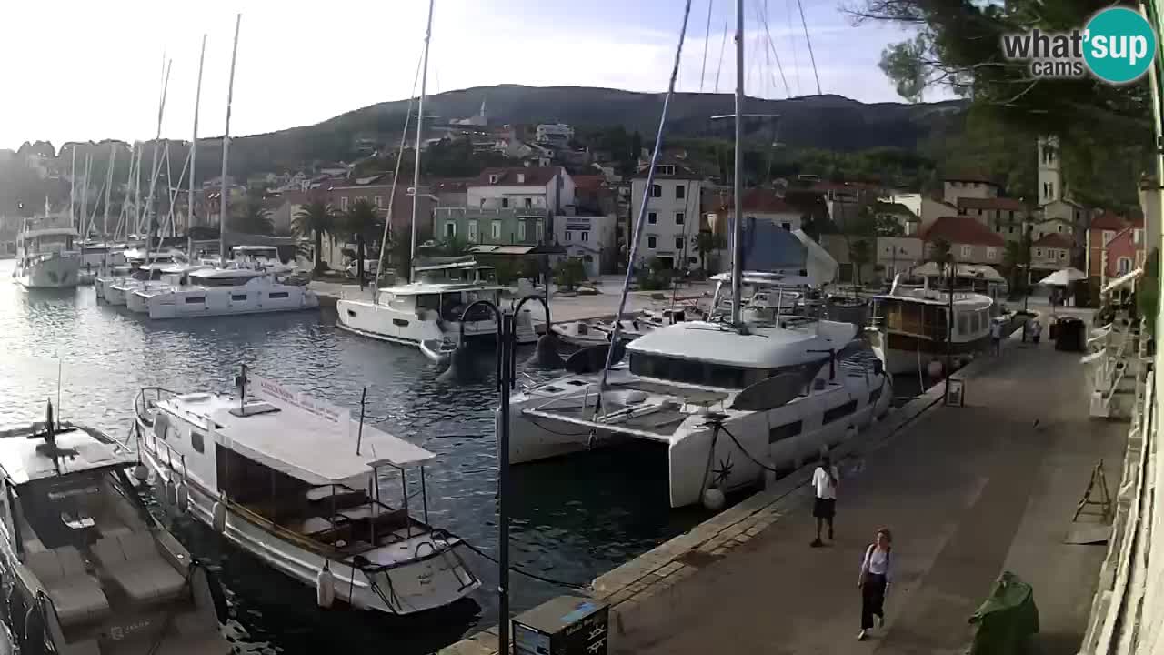 Jelsa Live Webcam Hvar – Pjaca – Dalmatia