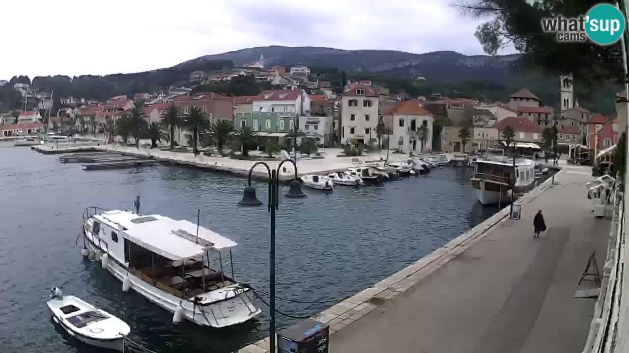 Jelsa Live Webcam Hvar – Pjaca – Dalmatia