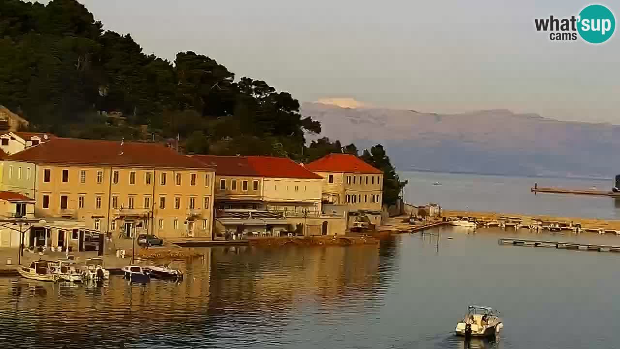 Jelsa vrtljiva spletna kamera otok Hvar – Dalmacija – Hrvaška