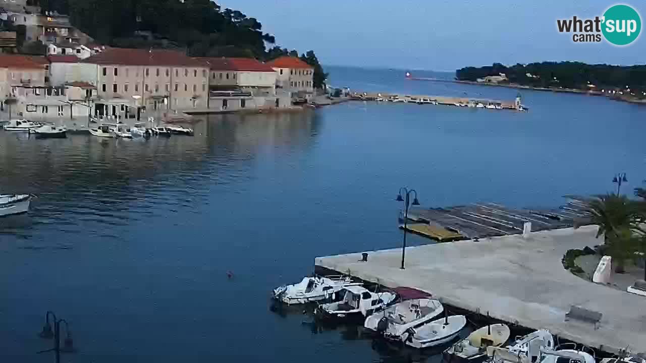 Jelsa vrtljiva spletna kamera otok Hvar – Dalmacija – Hrvaška