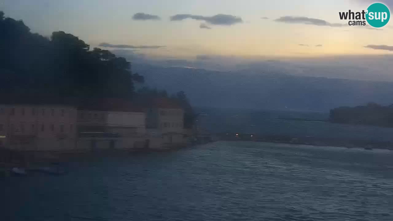 Webcam Jelsa Live motorisée – île de Hvar – Dalmatie – Croatie