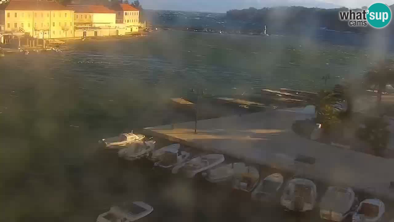 Jelsa vrtljiva spletna kamera otok Hvar – Dalmacija – Hrvaška