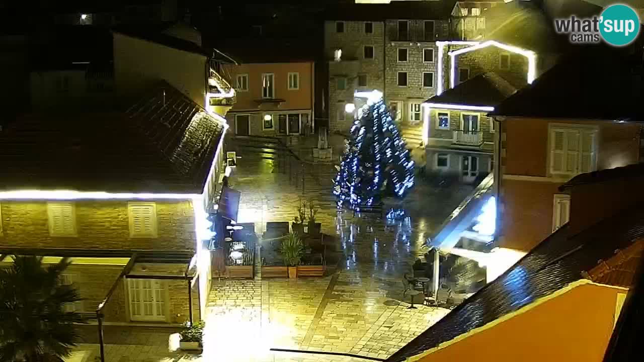 Webcam Jelsa Live motorisée – île de Hvar – Dalmatie – Croatie