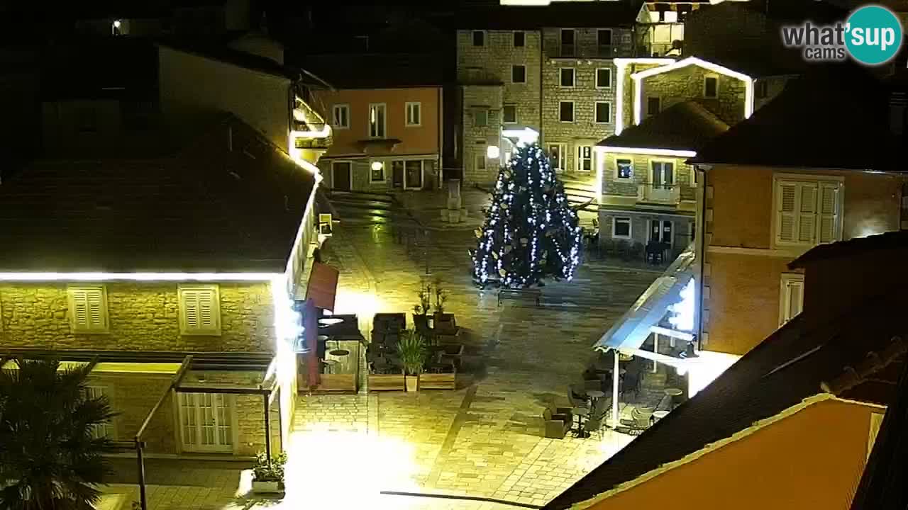 Webcam Jelsa Live motorisée – île de Hvar – Dalmatie – Croatie