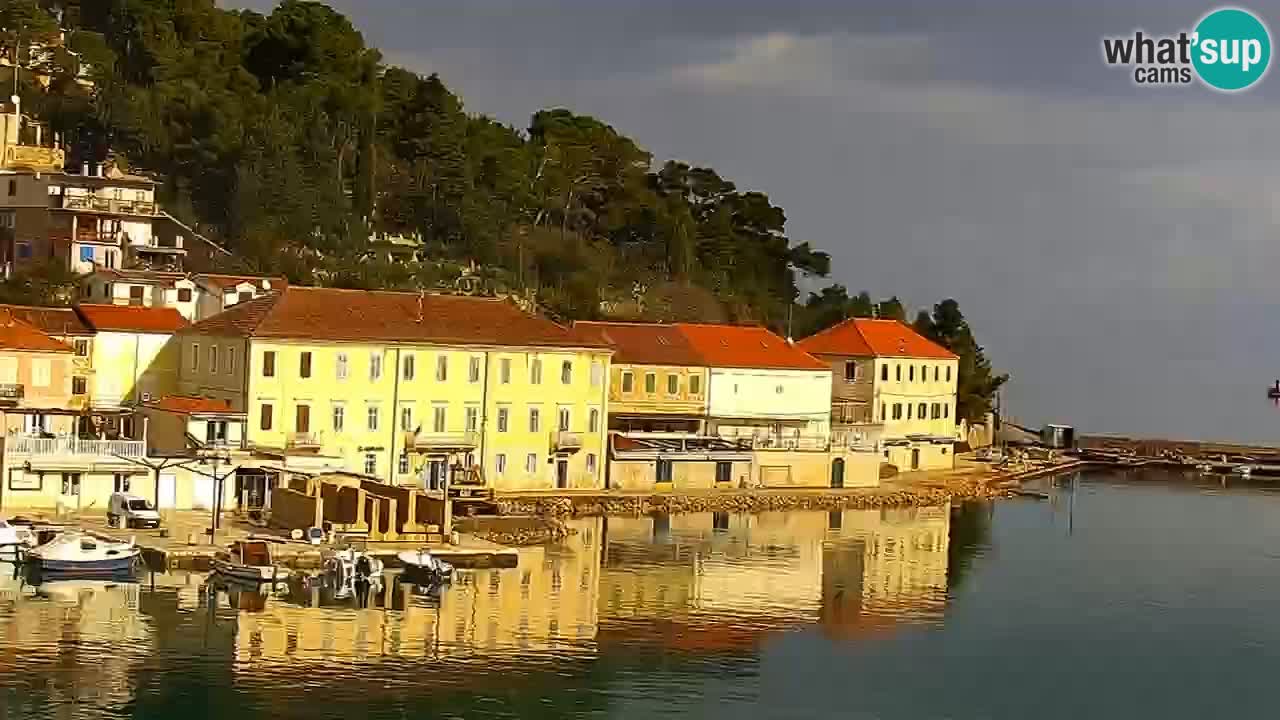 Jelsa camera en vivo – Isla de Hvar – Dalmacia – Croacia