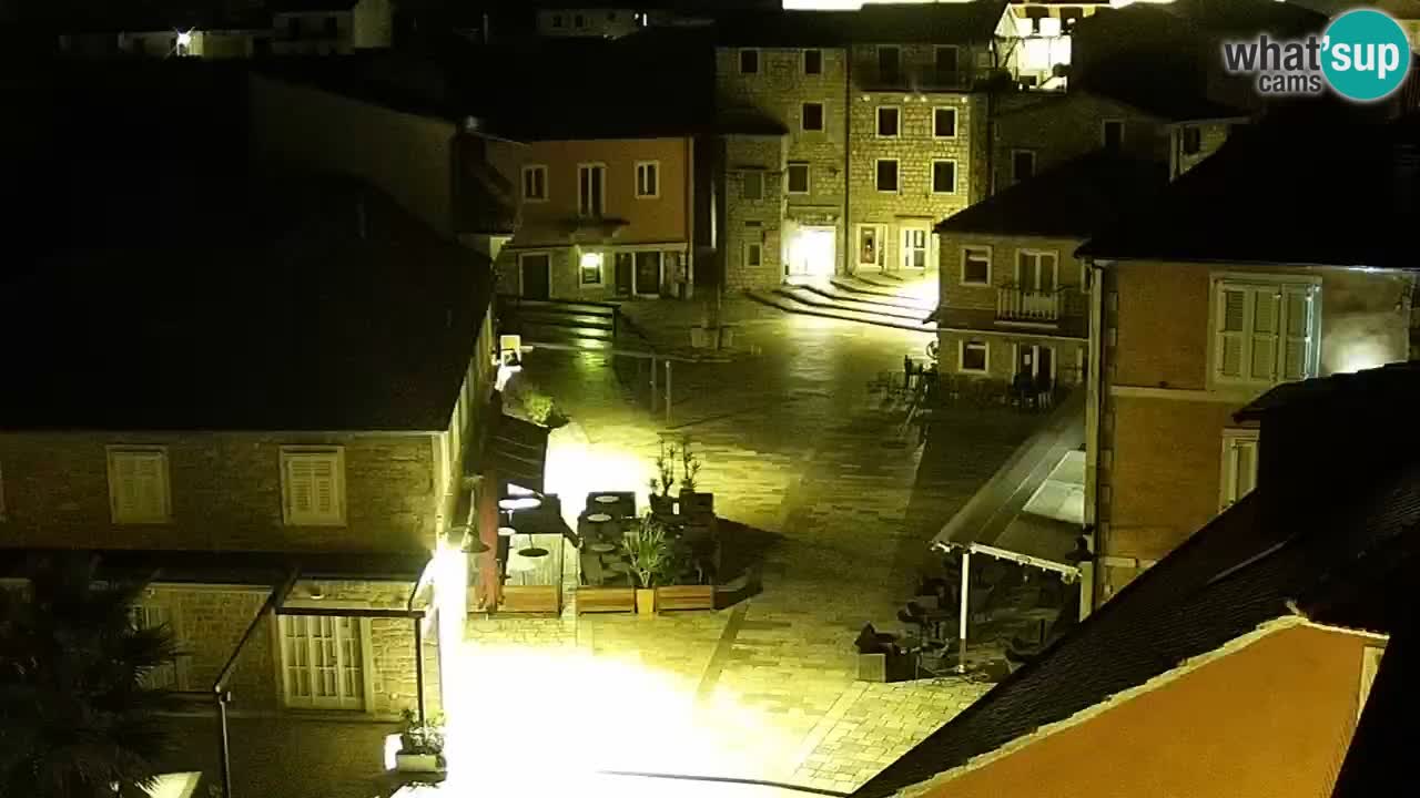 Webcam Jelsa Live motorisée – île de Hvar – Dalmatie – Croatie