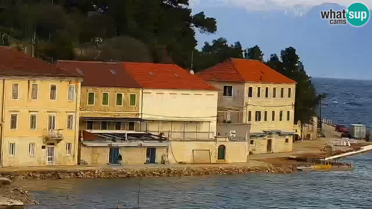 Jelsa vrtljiva spletna kamera otok Hvar – Dalmacija – Hrvaška