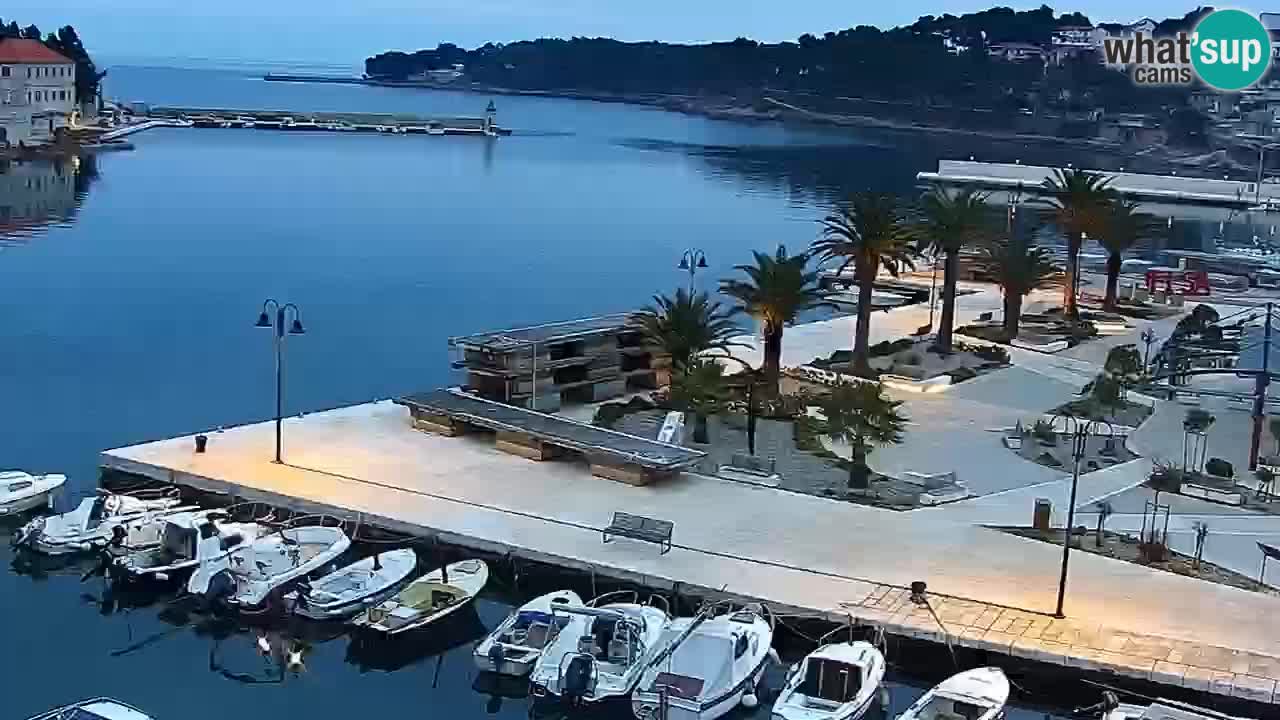 Jelsa vrtljiva spletna kamera otok Hvar – Dalmacija – Hrvaška