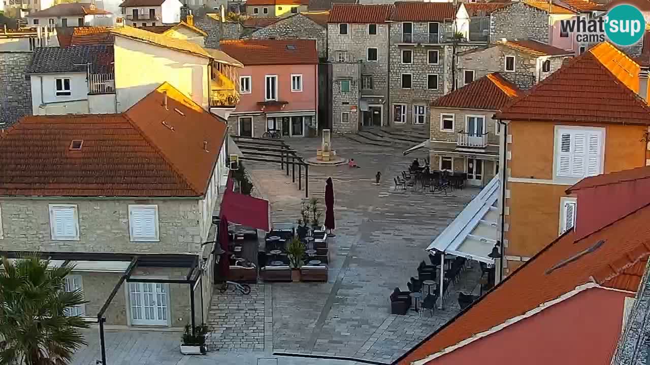 Webcam Jelsa Live motorisée – île de Hvar – Dalmatie – Croatie