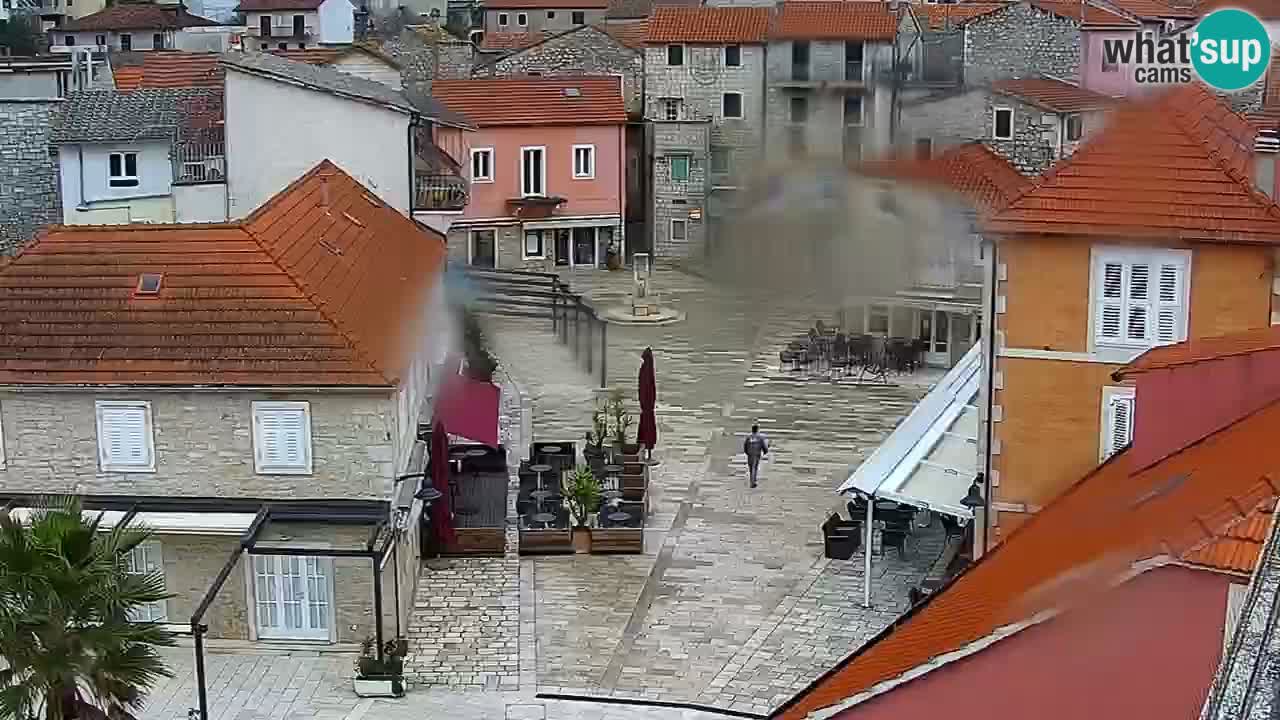 Jelsa vrtljiva spletna kamera otok Hvar – Dalmacija – Hrvaška