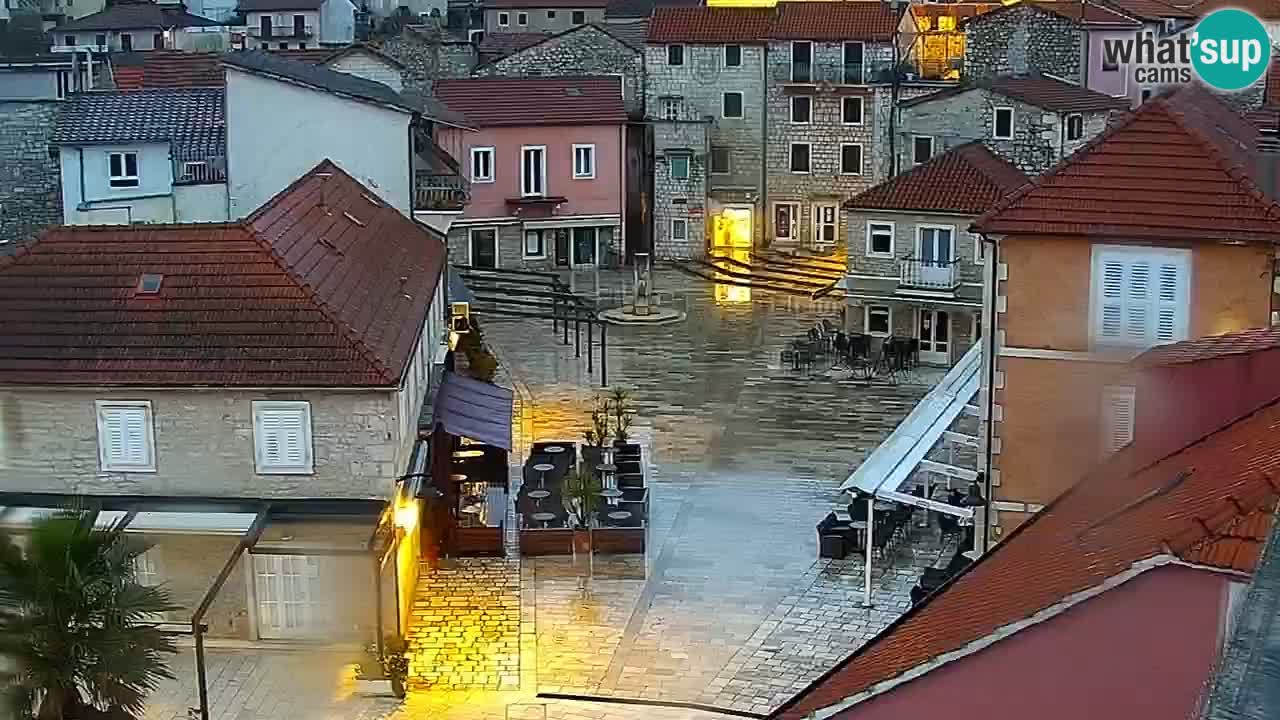 Webcam Jelsa Live motorisée – île de Hvar – Dalmatie – Croatie