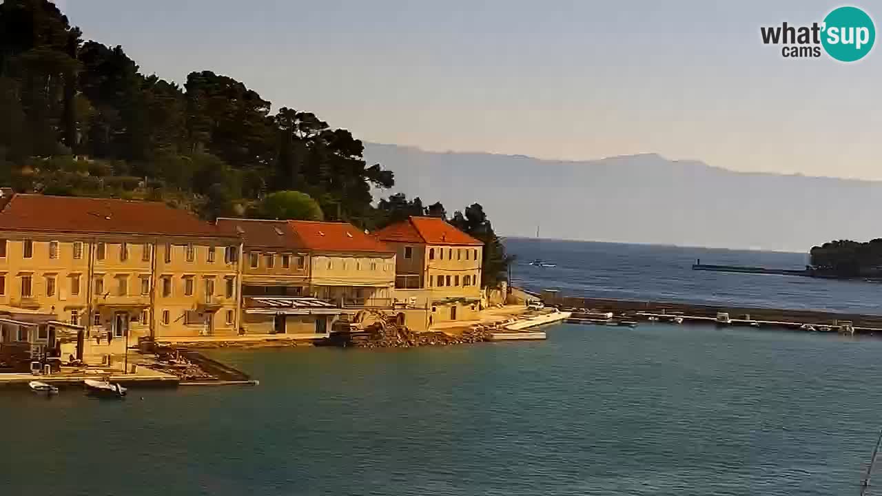 Jelsa vrtljiva spletna kamera otok Hvar – Dalmacija – Hrvaška