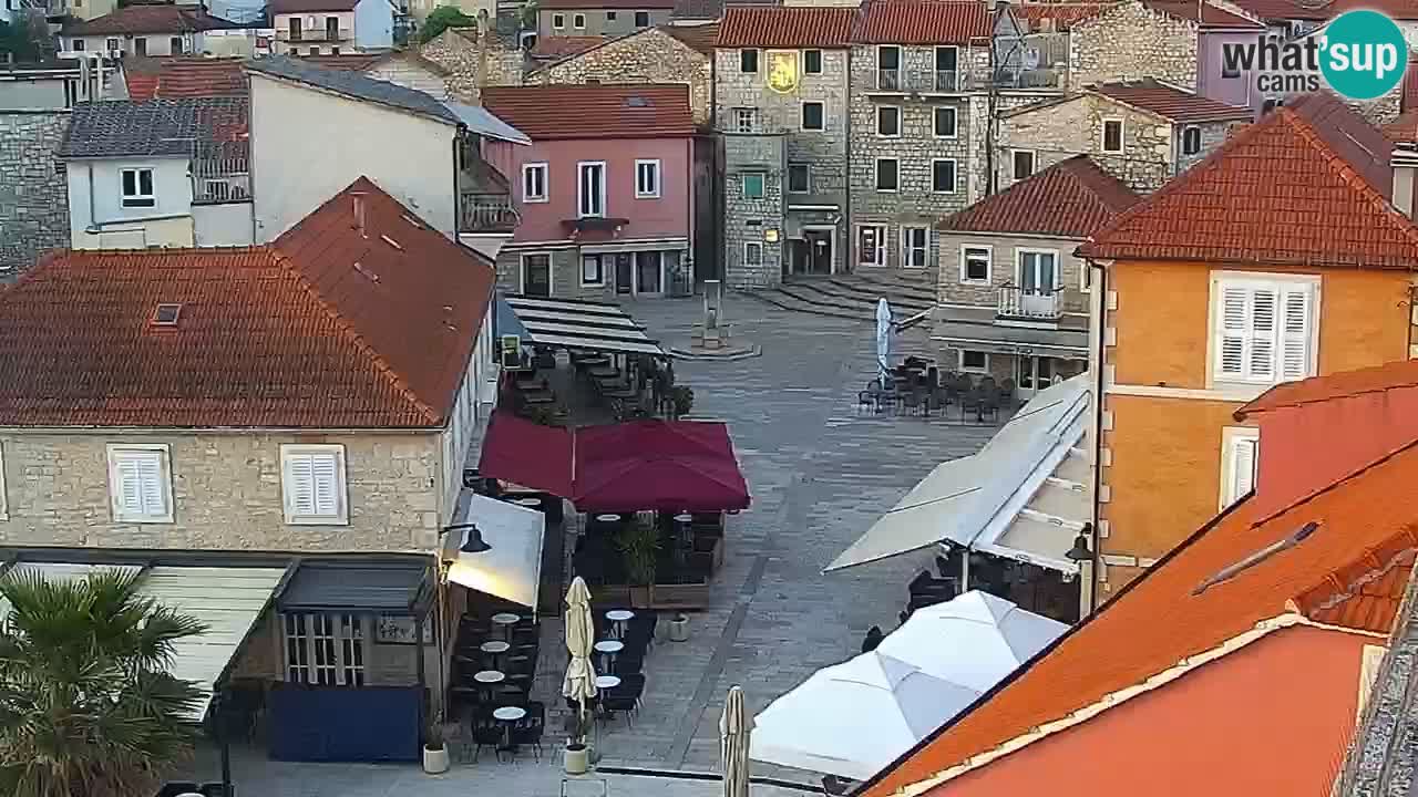 Jelsa vrtljiva spletna kamera otok Hvar – Dalmacija – Hrvaška