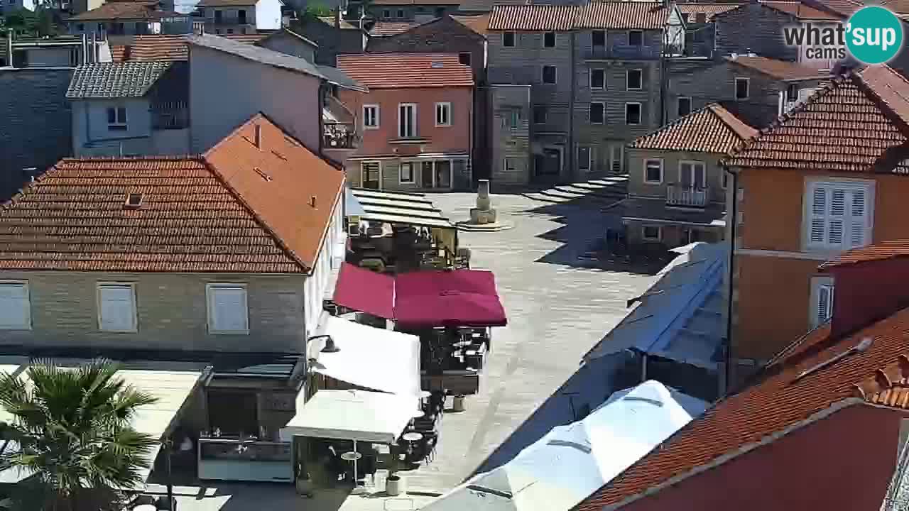 Webcam Jelsa Live motorisée – île de Hvar – Dalmatie – Croatie