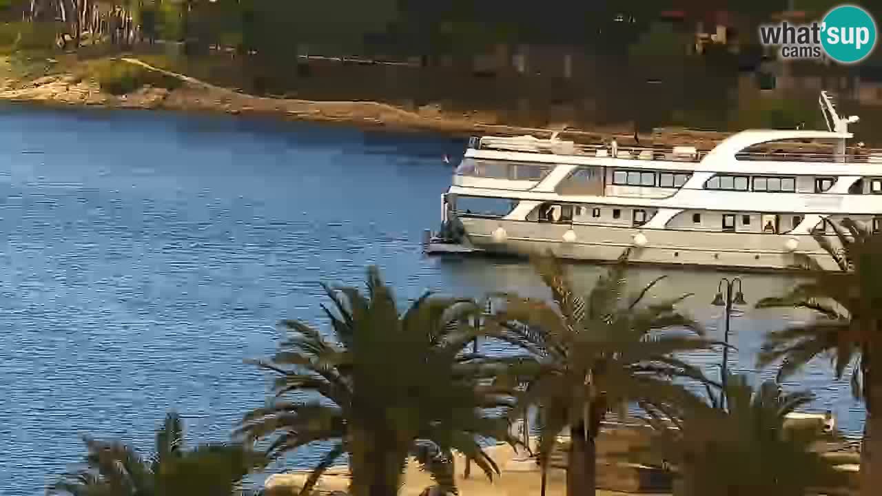 Jelsa vrtljiva spletna kamera otok Hvar – Dalmacija – Hrvaška