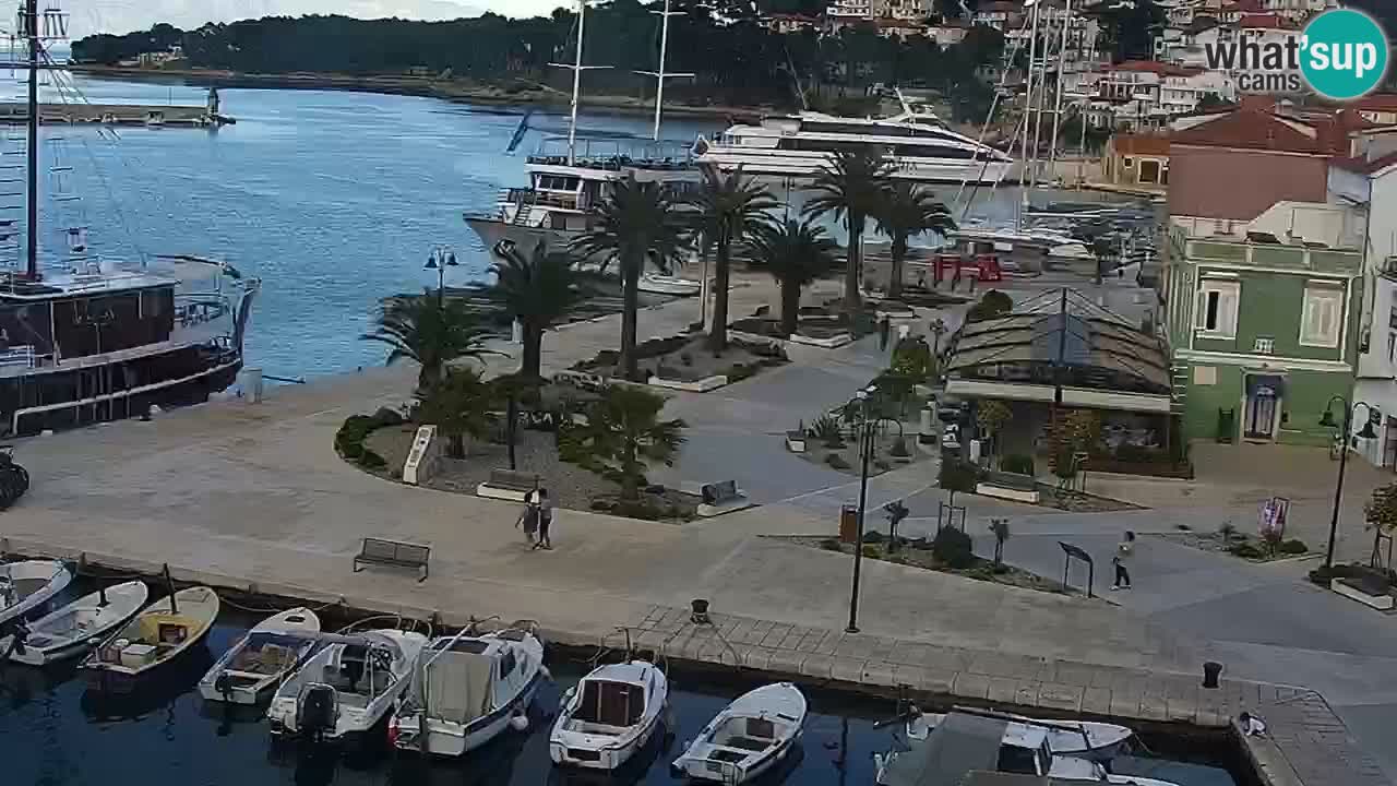 Jelsa vrtljiva spletna kamera otok Hvar – Dalmacija – Hrvaška