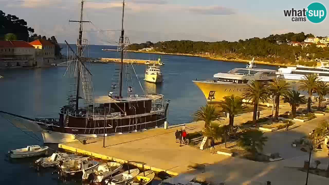 Jelsa Live Webcam motorizzata – Isola di Hvar – Dalmazia – Croazia
