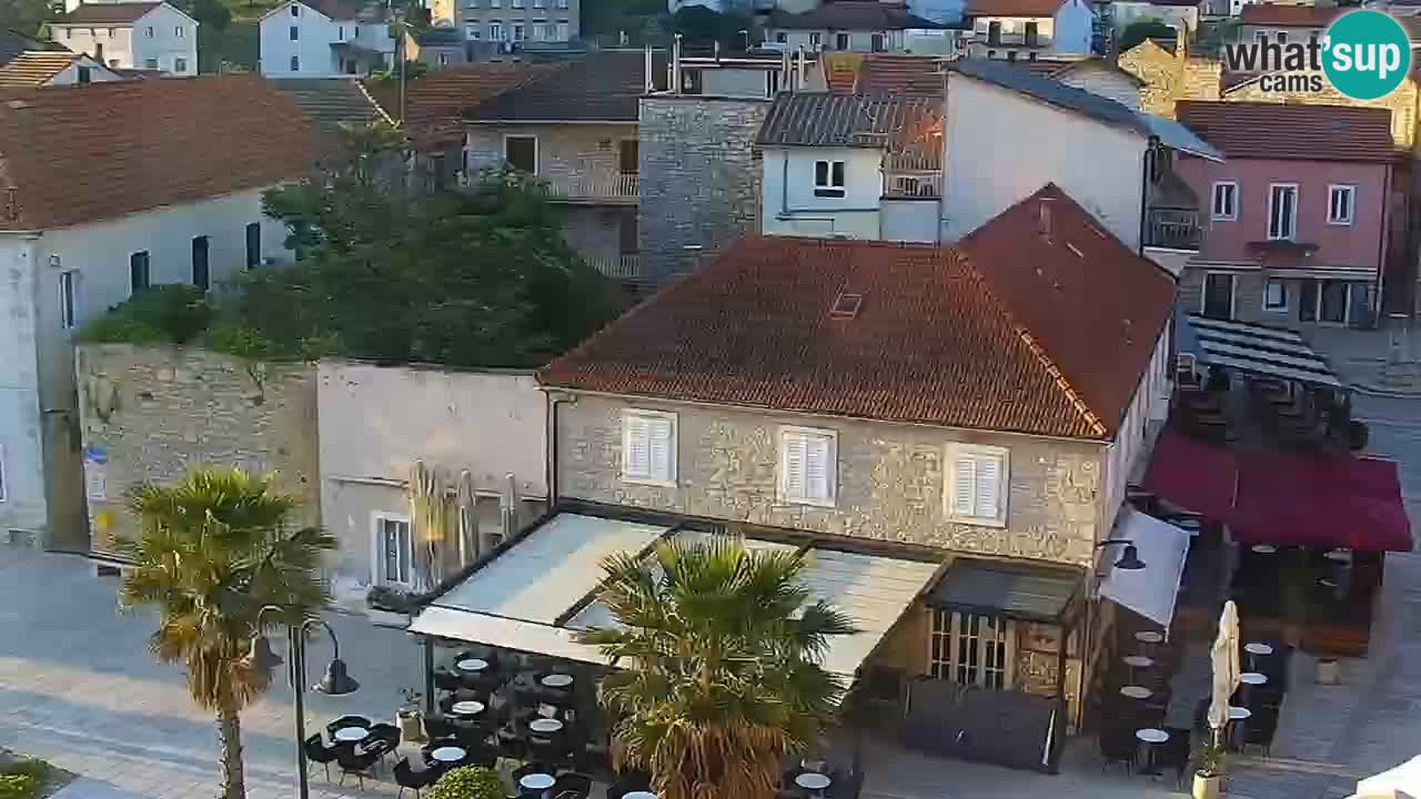 Webcam Jelsa Live motorisée – île de Hvar – Dalmatie – Croatie