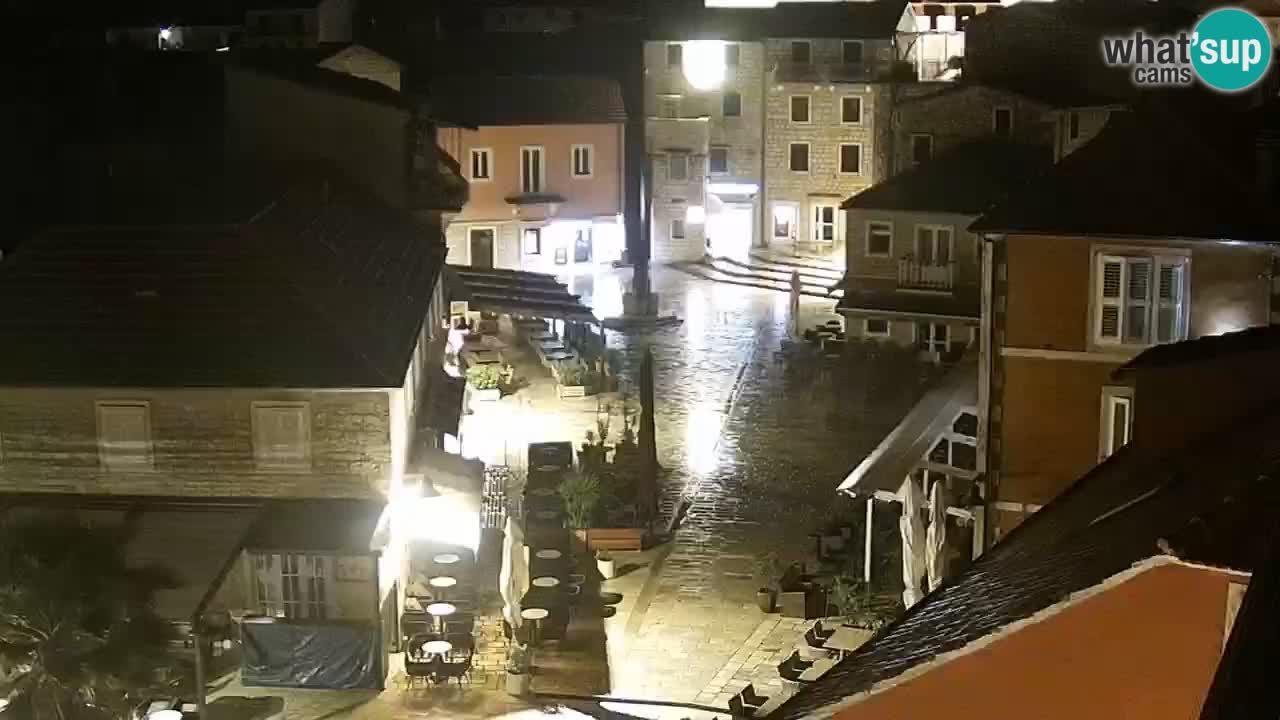 Jelsa vrtljiva spletna kamera otok Hvar – Dalmacija – Hrvaška