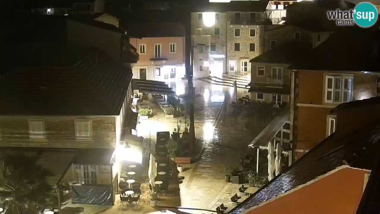 Jelsa vrtljiva spletna kamera otok Hvar – Dalmacija – Hrvaška