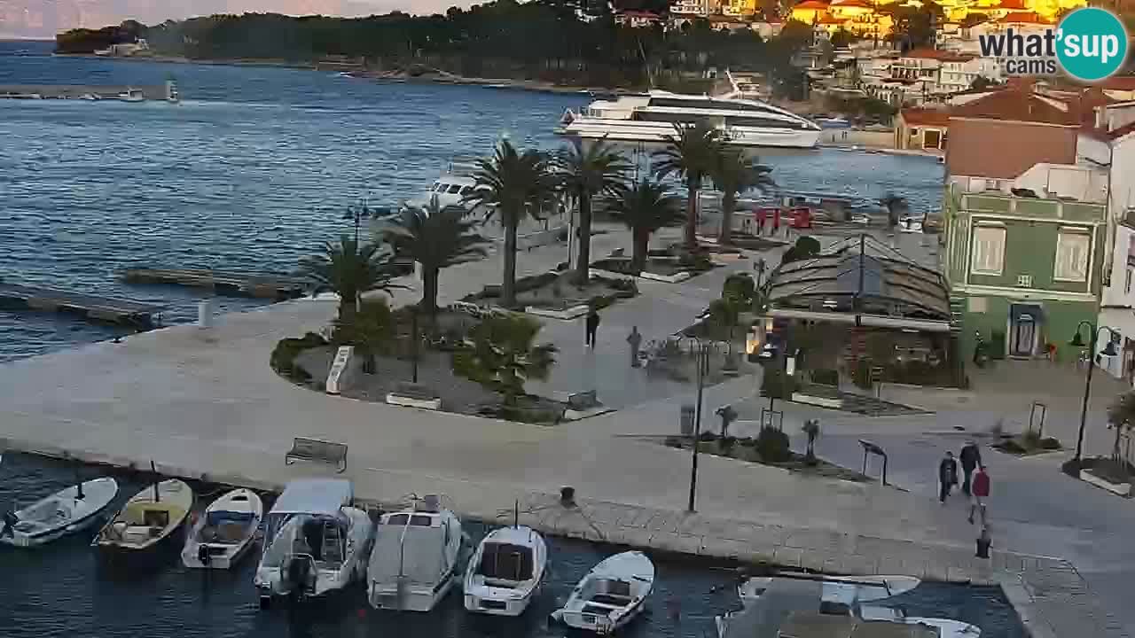 Jelsa vrtljiva spletna kamera otok Hvar – Dalmacija – Hrvaška