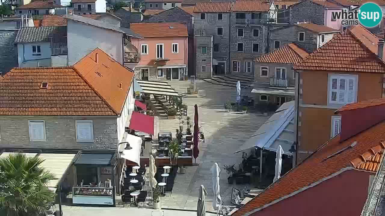 Jelsa vrtljiva spletna kamera otok Hvar – Dalmacija – Hrvaška