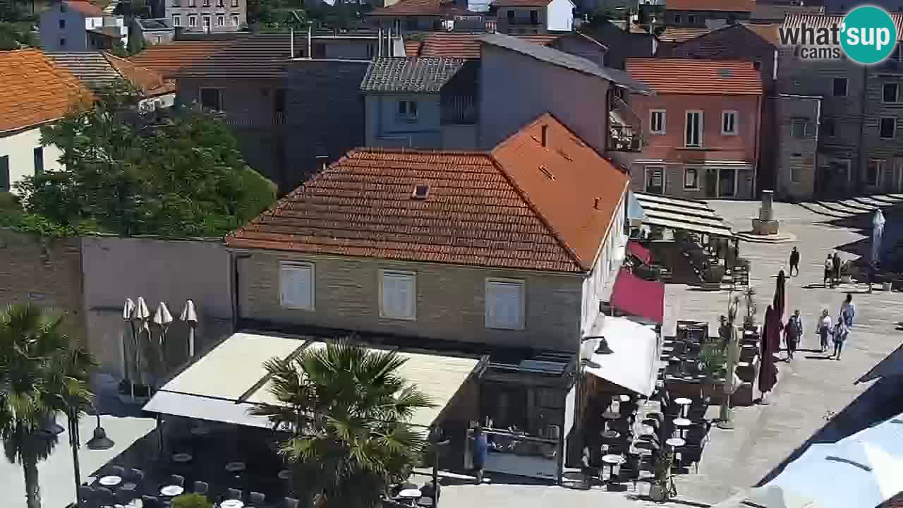 Webcam Jelsa Live motorisée – île de Hvar – Dalmatie – Croatie