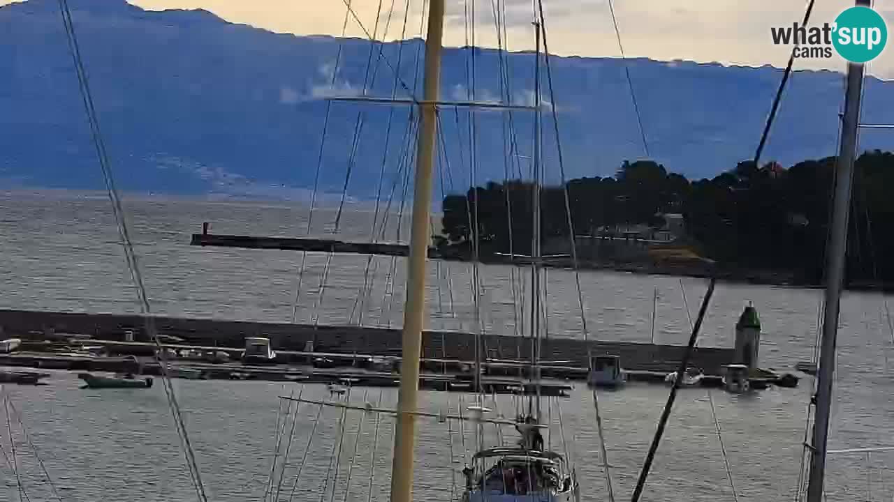 Jelsa vrtljiva spletna kamera otok Hvar – Dalmacija – Hrvaška