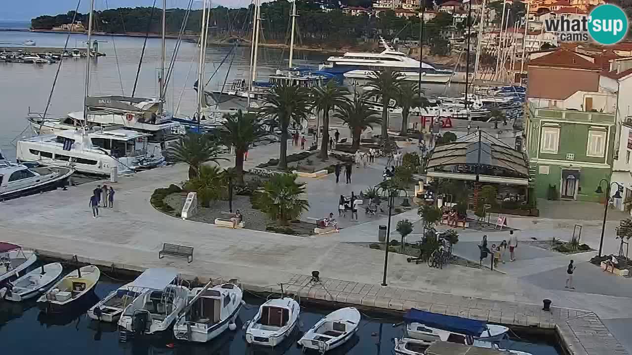 Jelsa vrtljiva spletna kamera otok Hvar – Dalmacija – Hrvaška