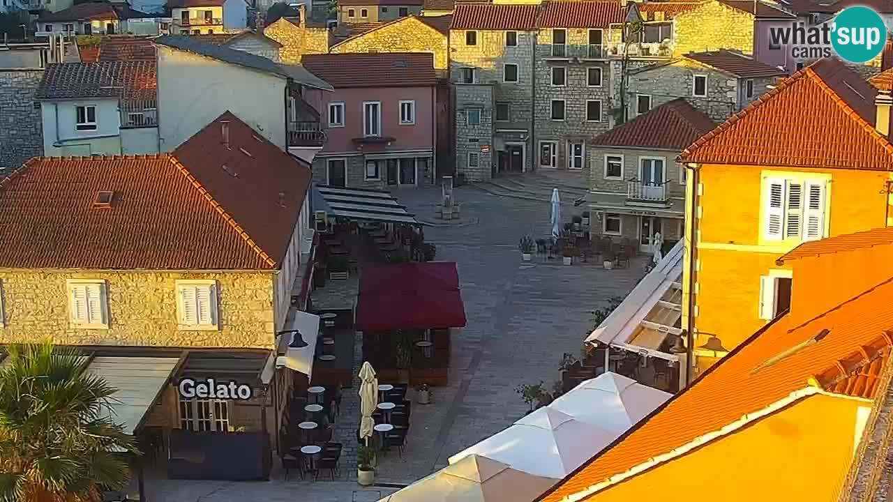 Webcam Jelsa Live motorisée – île de Hvar – Dalmatie – Croatie
