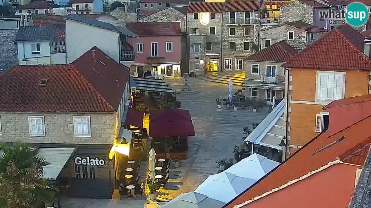 Jelsa vrtljiva spletna kamera otok Hvar – Dalmacija – Hrvaška