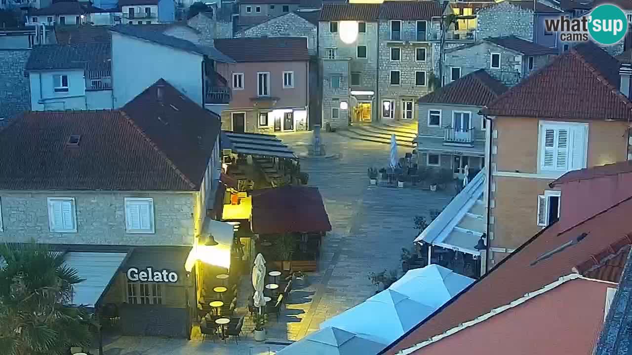 Jelsa vrtljiva spletna kamera otok Hvar – Dalmacija – Hrvaška