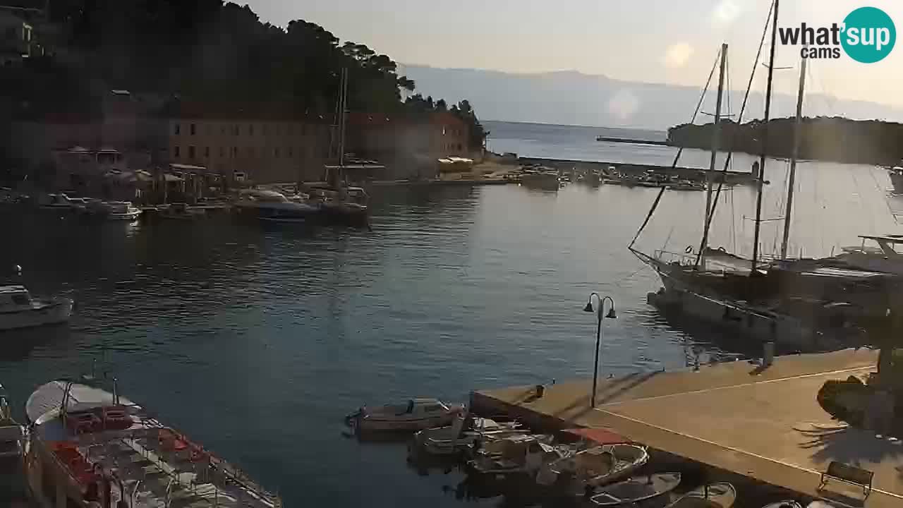 Jelsa motorizirana web kamera – otok Hvar – Dalmacija