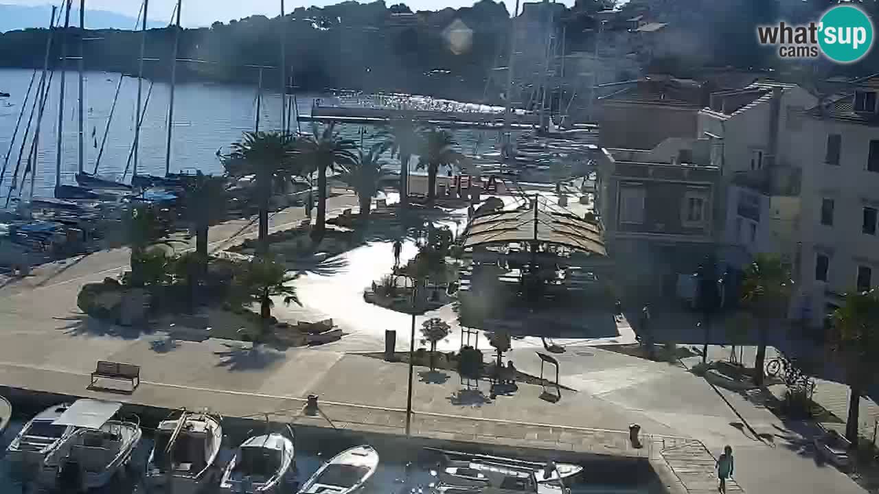 Webcam Jelsa Live motorisée – île de Hvar – Dalmatie – Croatie